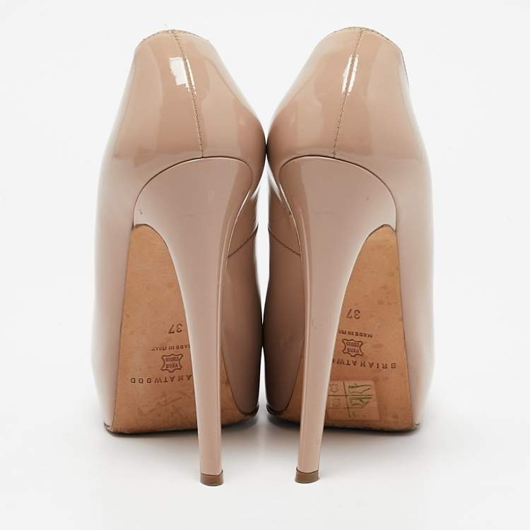Pre Owned Brian Atwood Beige Patent Leather Platform Pumps Size 37
