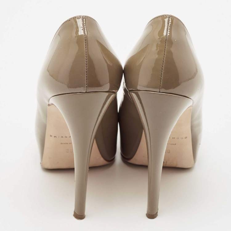 Pre Owned Brian Atwood Grey Patent Leather Platform Pumps Size 38