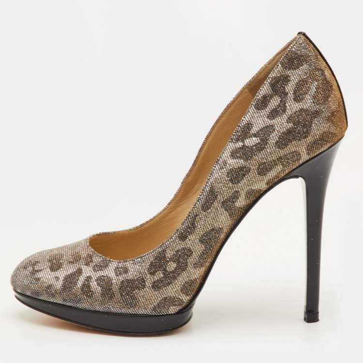 Pre Owned Brian Atwood Size 38.5 Silver Metallic Lurex Fabric Leopard Print Pumps