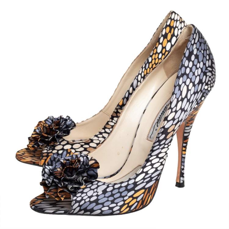 Pre Owned Brian Atwood Multicolor Satin Peep Toe Pumps Size 38.5