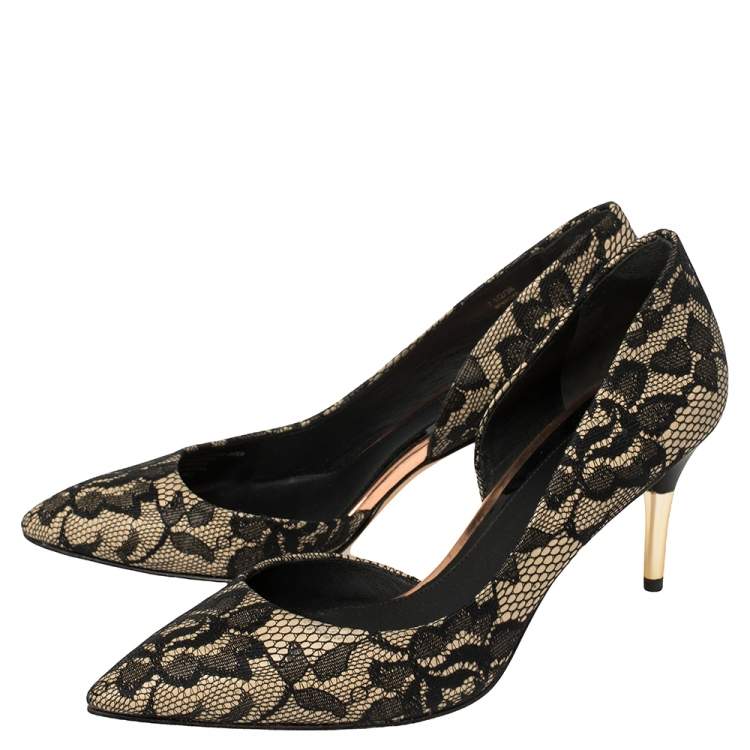 Pre Owned Brian Atwood Black/Cream Lace D'orsay Pumps Size 38