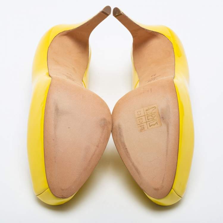 Pre Owned Brian Atwood Yellow Patent Leather Platform Pumps Size 39