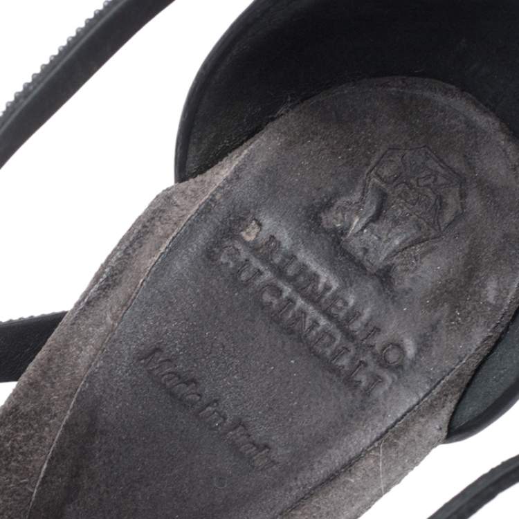 مملوكة مسبقًا Brunello Cucinelli Metallic Grey Bead And Leather Strappy Sandals Size 36