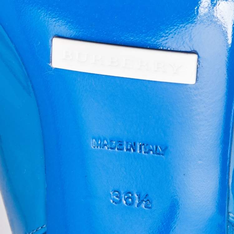 مملوكة مسبقًا Burberry Blue Patent Leather Fink Bow Slingback Pumps Size 36.5