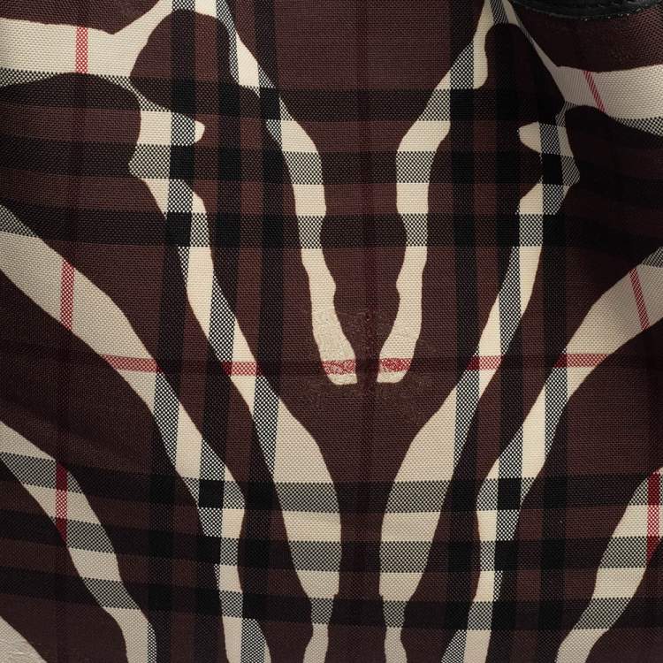 مملوكة مسبقًا Burberry Black Zebra Print Haymarket Canvas and Leather Canterbury Tote