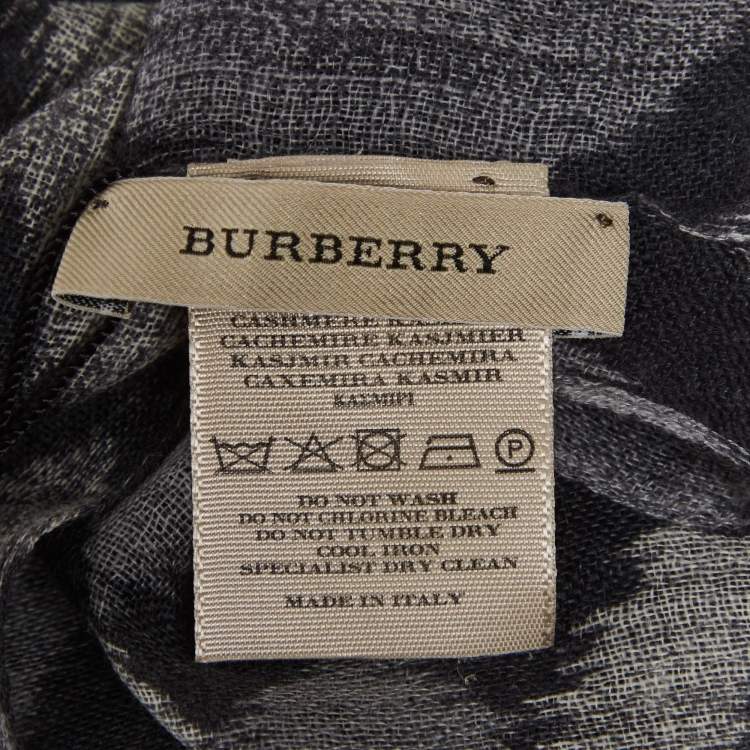 مملوكة مسبقًا Burberry Grey Graphic Check Printed Cashmere Scarf