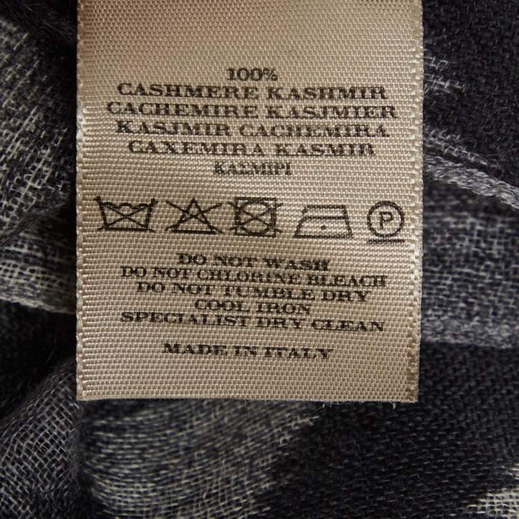 مملوكة مسبقًا Burberry Grey Graphic Check Printed Cashmere Scarf