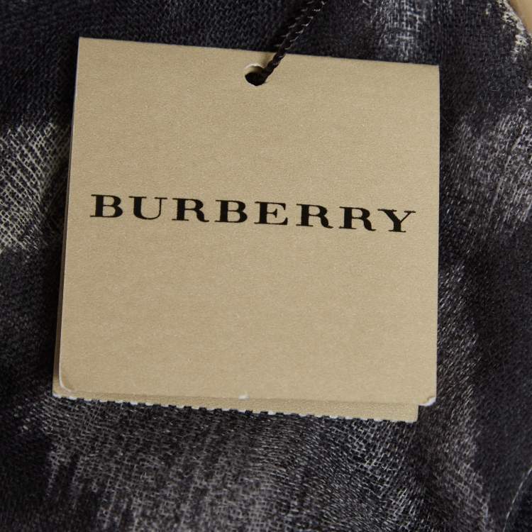 مملوكة مسبقًا Burberry Grey Graphic Check Printed Cashmere Scarf