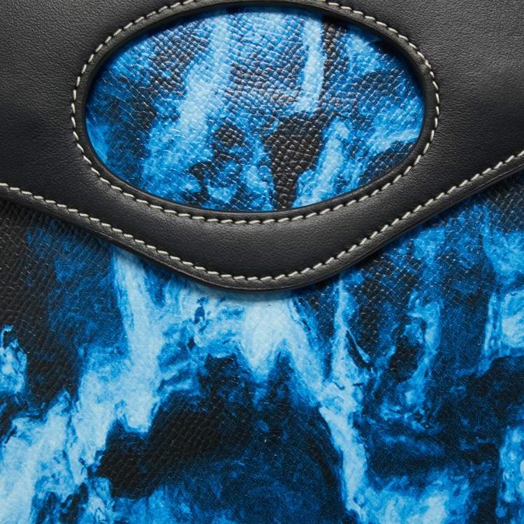 Pre Owned Burberry Blue/Black Water Camo  Print  Leather Pocket Phone Pouch Bag