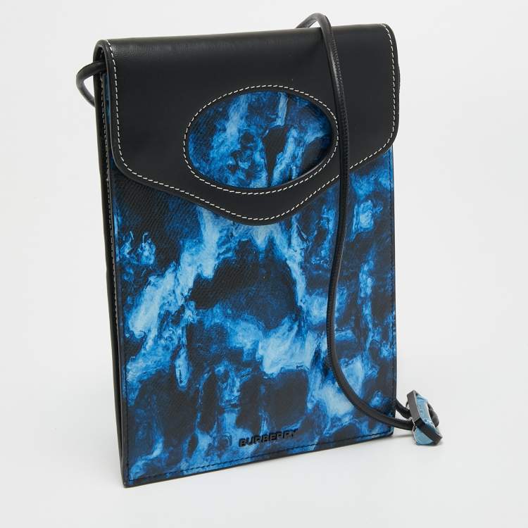 Pre Owned Burberry Blue/Black Water Camo  Print  Leather Pocket Phone Pouch Bag