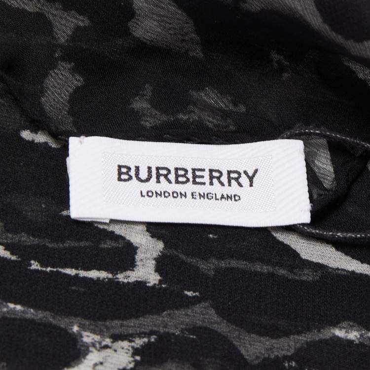 Pre Owned Burberry Black Animal Printed Silk Scarf