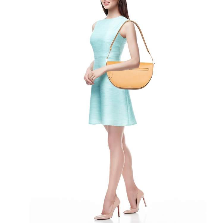 Pre Owned Burberry Warm Sand Leather Medium Olympia Shoulder Bag