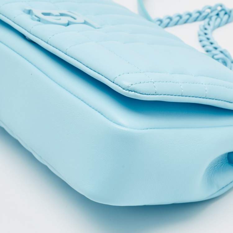 Pre Owned Burberry Sky Blue Quilted Leather Small Lola Chain Shoulder Bag