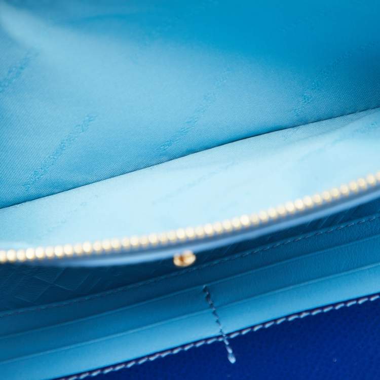 Pre Owned Burberry Blue Patent Leather Constantine Continental Wallet