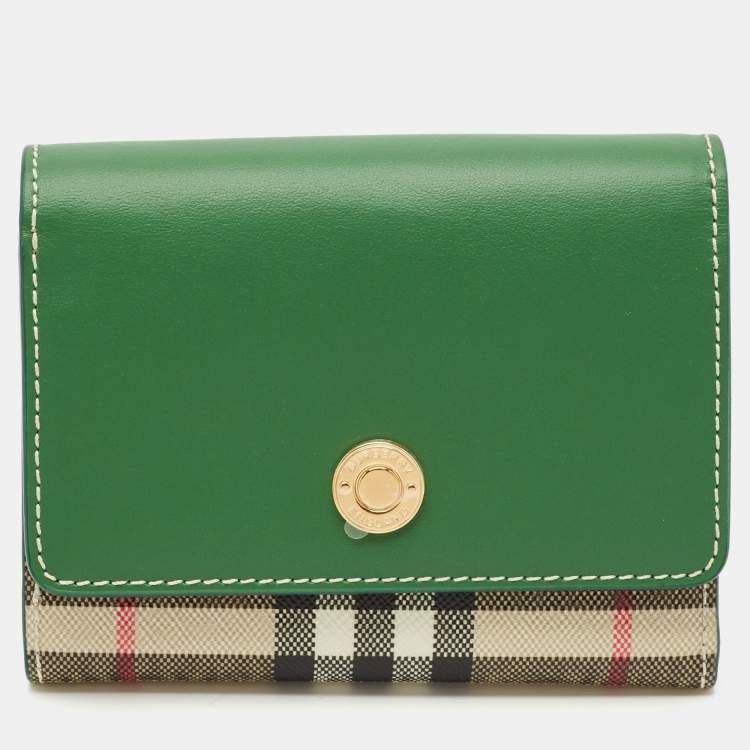 Pre Owned Burberry Green/Beige Housecheck Coated Canvas and Leather Lancaster Compact Wallet