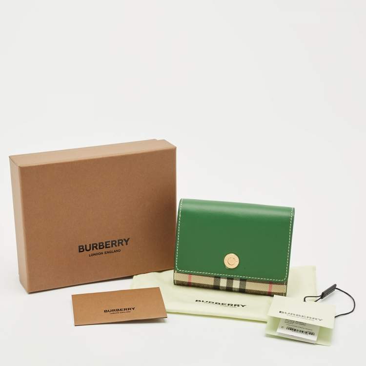 Pre Owned Burberry Green/Beige Housecheck Coated Canvas and Leather Lancaster Compact Wallet