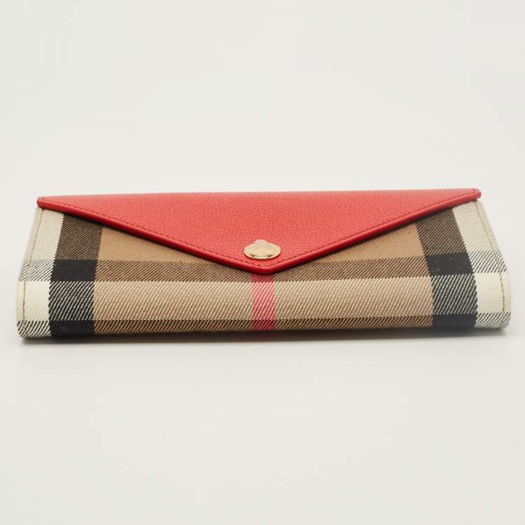 مملوكة مسبقًا Burberry Halton Red/Beige Leather and House Check Canvas Continental Wallet