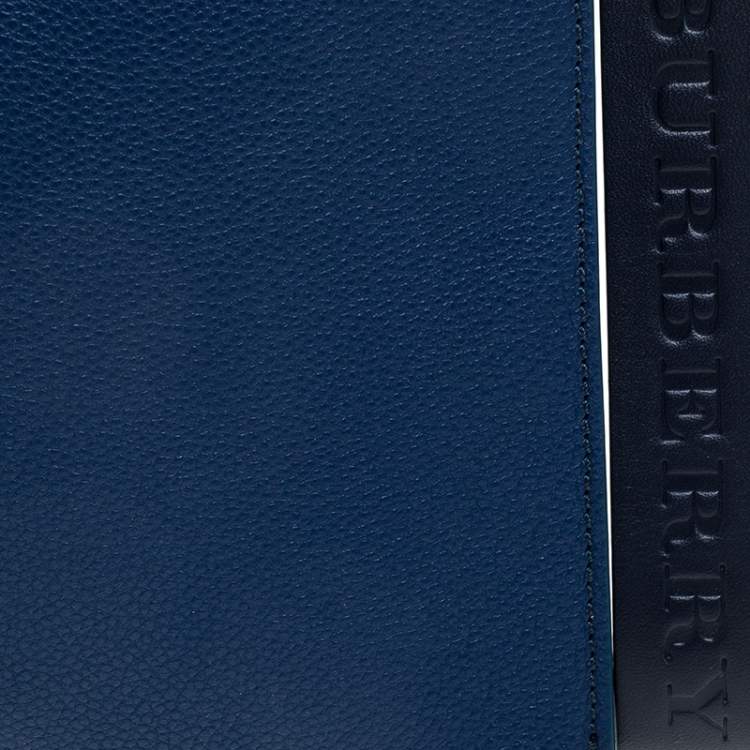 Pre Owned Burberry Blue Leather Wristlet Pouch
