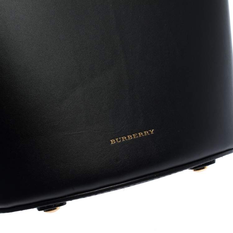Pre Owned Burberry Black Leather Small Bucket Bag