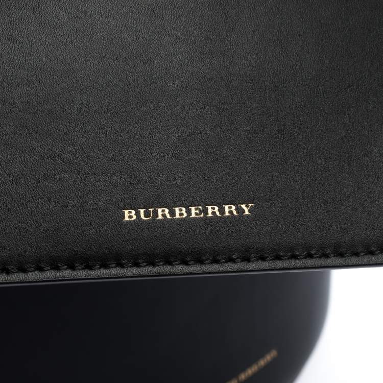 Pre Owned Burberry Black Leather Small Bucket Bag