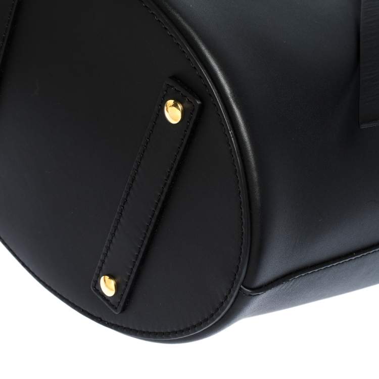 Pre Owned Burberry Black Leather Large Bucket Bag