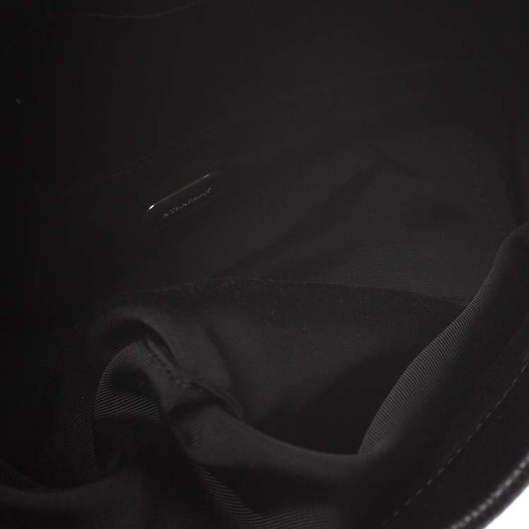 Pre Owned Burberry Black Leather Pin Clutch