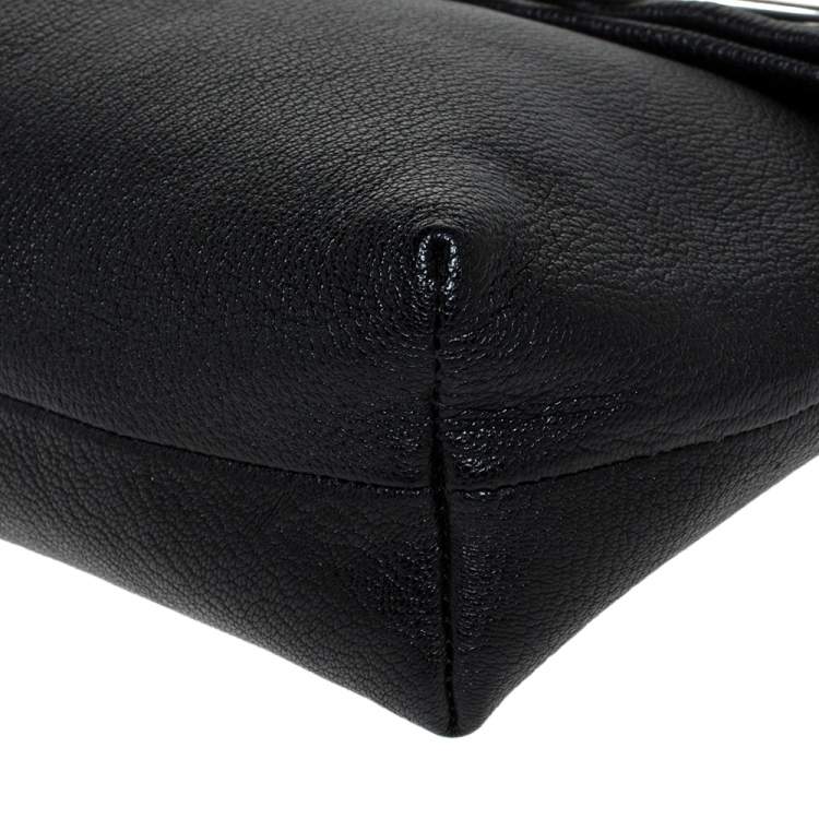 Pre Owned Burberry Black Leather Pin Clutch