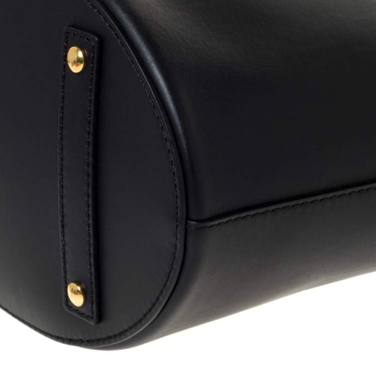 Pre Owned Burberry Black Leather Large Bucket Bag