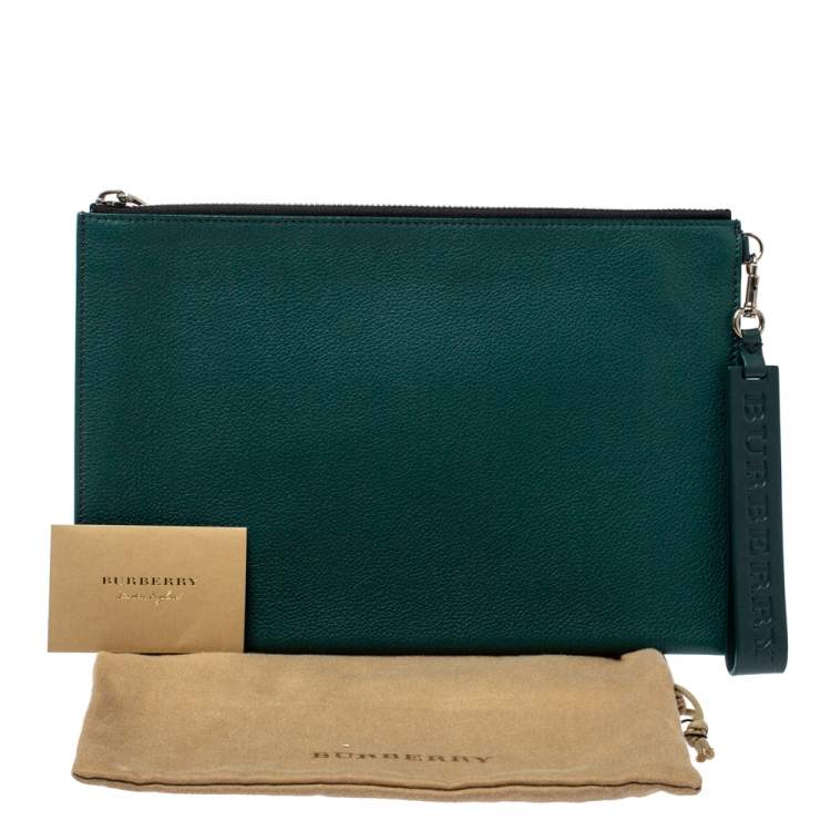 Pre Owned Burberry Dark Green Leather Edin Wristlet Clutch
