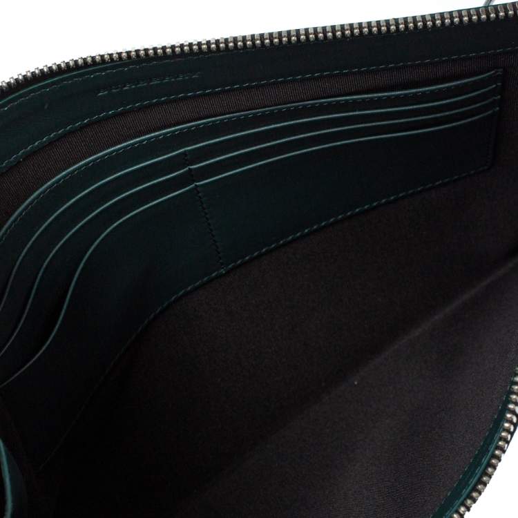Pre Owned Burberry Dark Green Leather Edin Wristlet Clutch