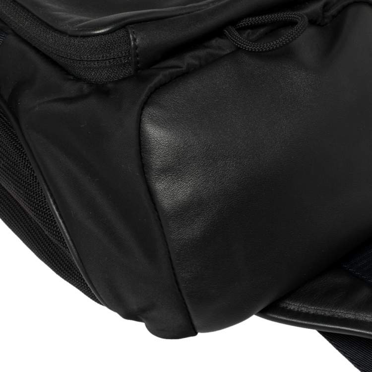 Pre Owned Burberry Black Leather and Nylon Leo Belt Pack Bag