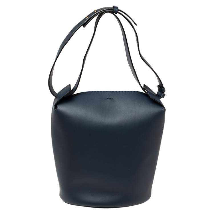 Pre Owned Burberry Indigo Leather Large Bucket Bag