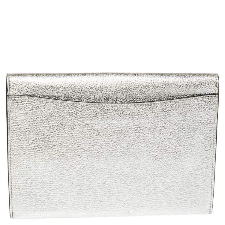 Pre Owned Burberry Metallic Silver Leather Patton Clutch