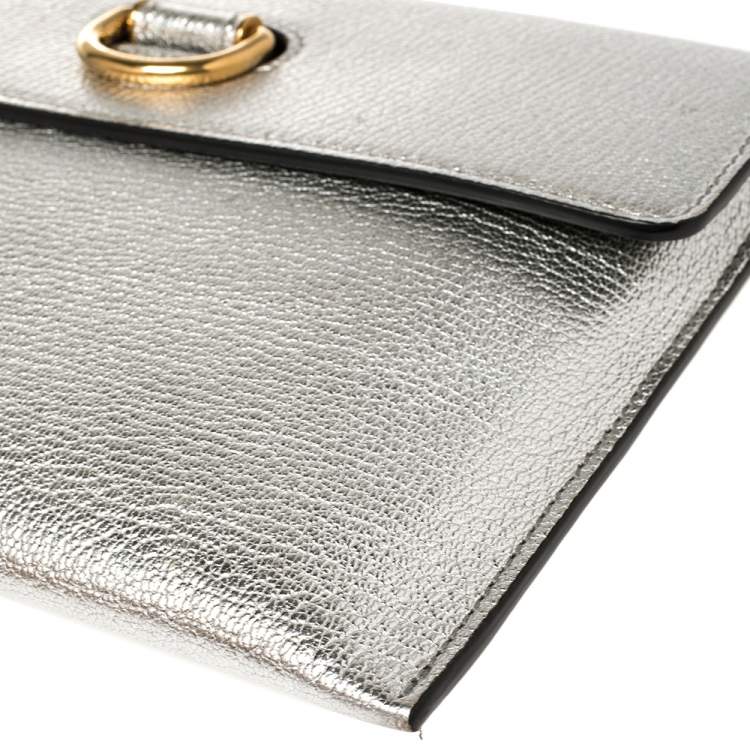 Pre Owned Burberry Metallic Silver Leather Patton Clutch