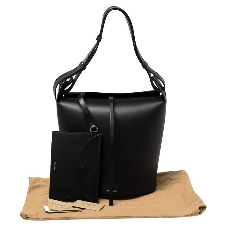 Pre Owned Burberry Black Leather Large Bucket Bag