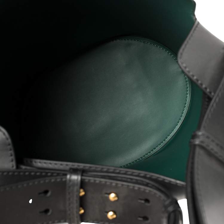 Pre Owned Burberry Black Leather Large Bucket Bag