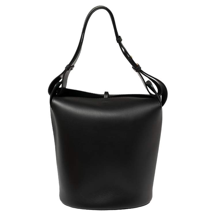 Pre Owned Burberry Black Leather Large Bucket Bag