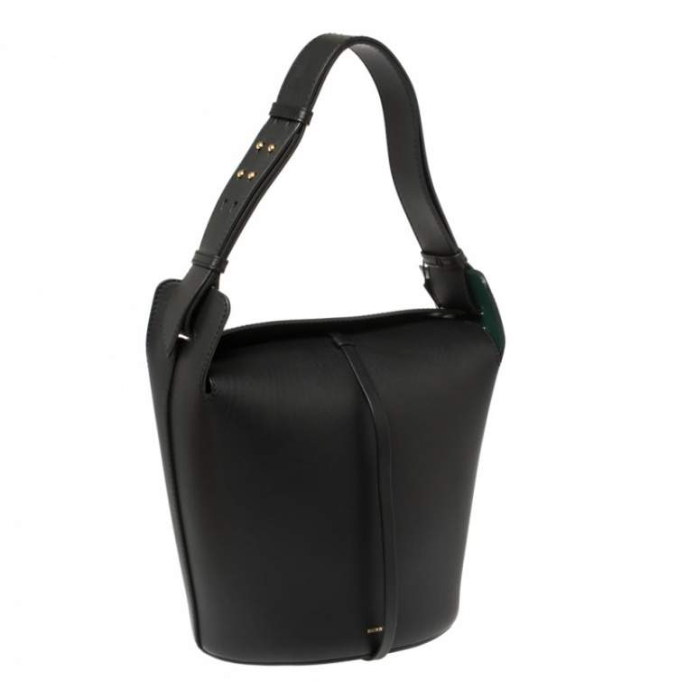 Pre Owned Burberry Black Leather Large Bucket Bag