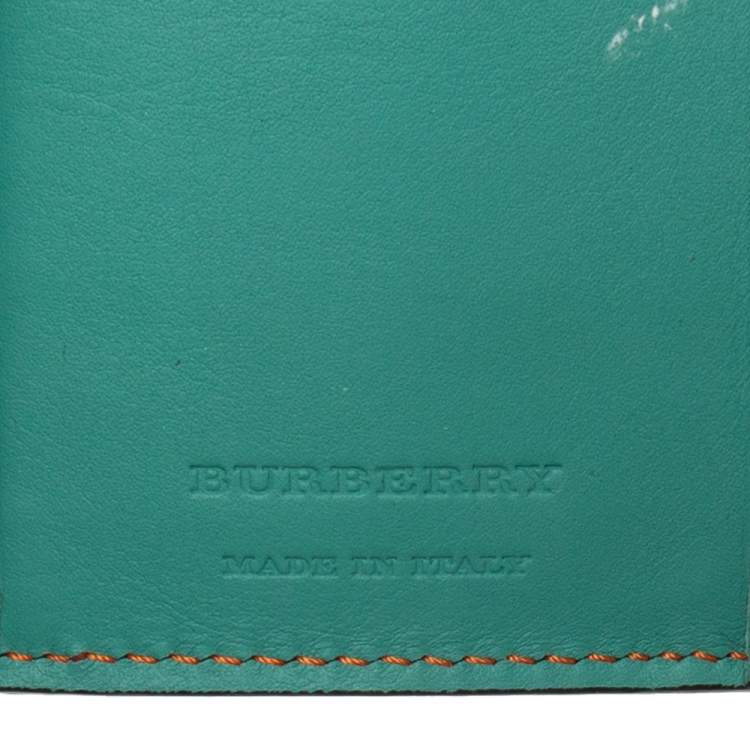 مملوكة مسبقًا Burberry Black Leather Wallet on Chain