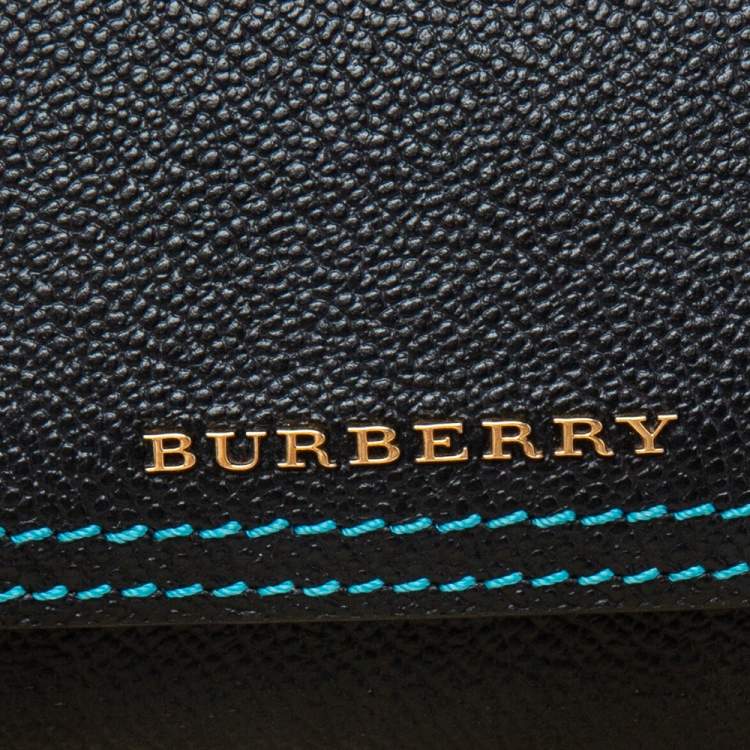 مملوكة مسبقًا Burberry Black Leather Wallet on Chain