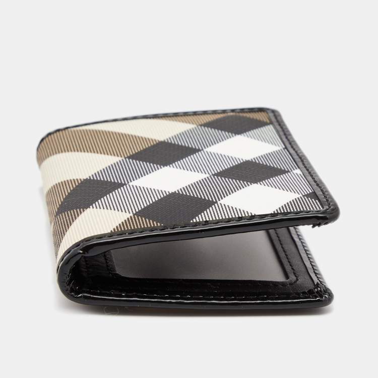 Pre Owned Burberry Beige Nova Check Coated Canvas And Patent Leather Bifold Wallet