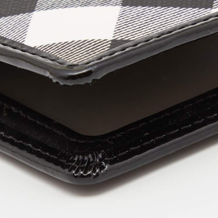 Pre Owned Burberry Beige Nova Check Coated Canvas And Patent Leather Bifold Wallet