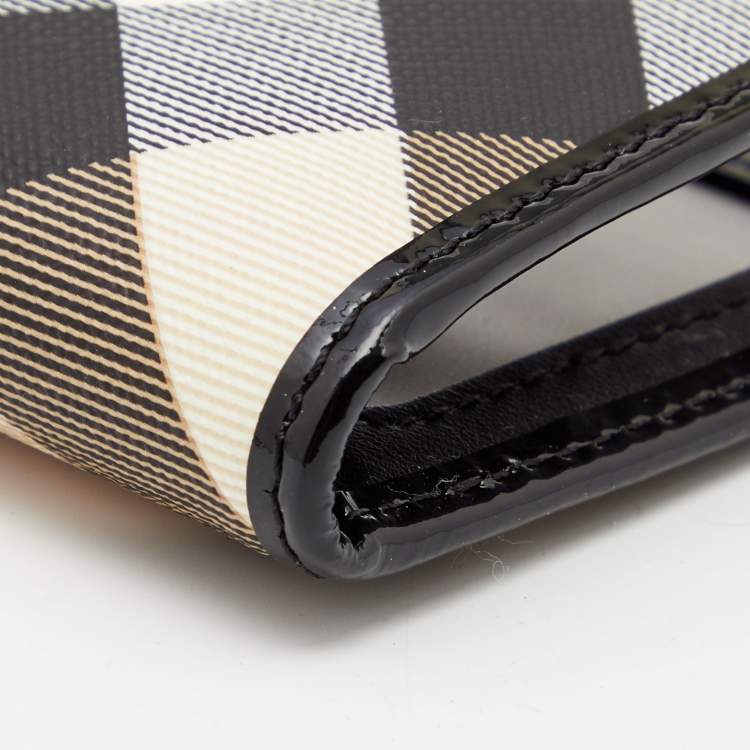 Pre Owned Burberry Beige Nova Check Coated Canvas And Patent Leather Bifold Wallet