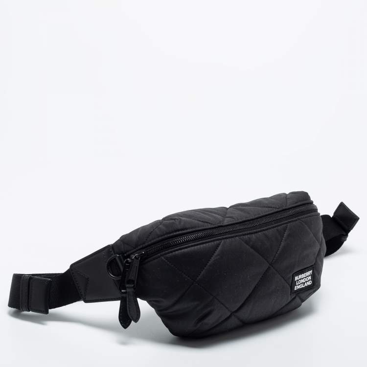 مملوكة مسبقًا Burberry Black Quilted Fabric Sonny Bum Bag