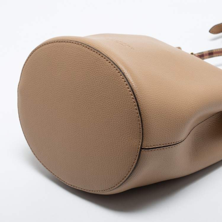 Pre Owned Burberry Brown Leather Crossbody Bucket Bag