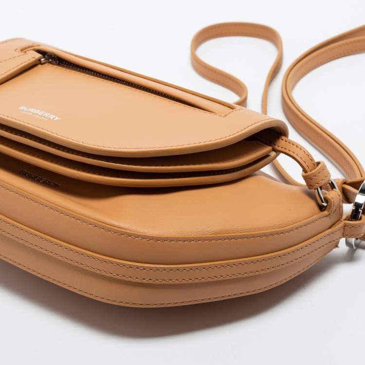 Pre Owned Burberry Warm Sand Leather Mini Double Olympia Bag