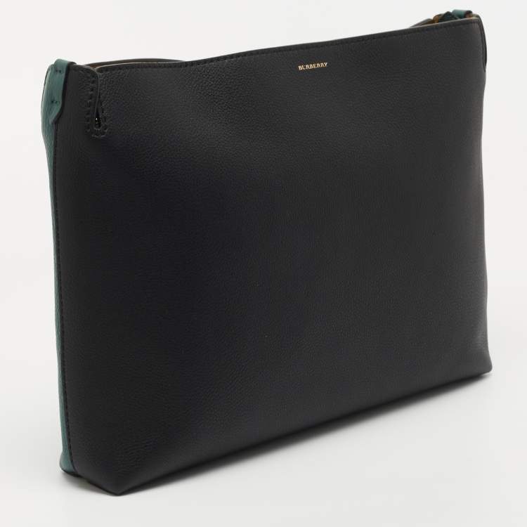 Pre Owned Burberry Black/Green Leather Large Zip Clutch