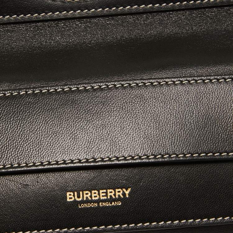 Pre Owned Burberry Black Leather Mini Pocket Strap Clutch