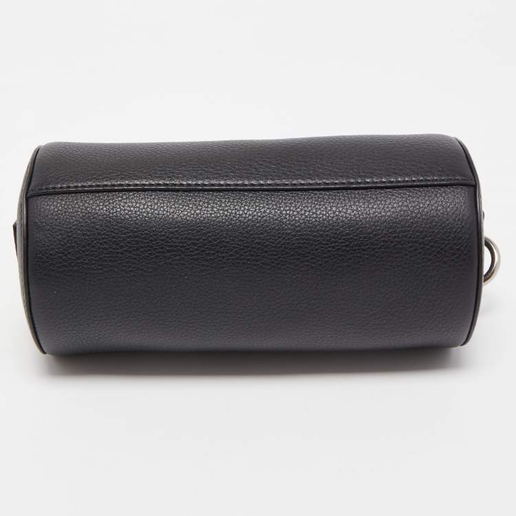 Pre Owned Burberry Black Leather Barrel Shoulder Bag