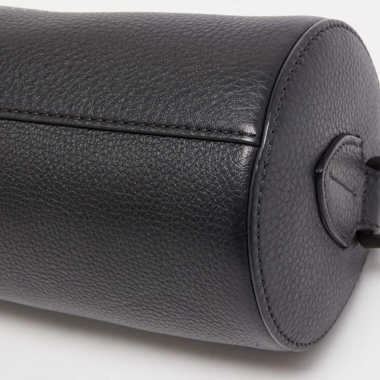 Pre Owned Burberry Black Leather Barrel Shoulder Bag